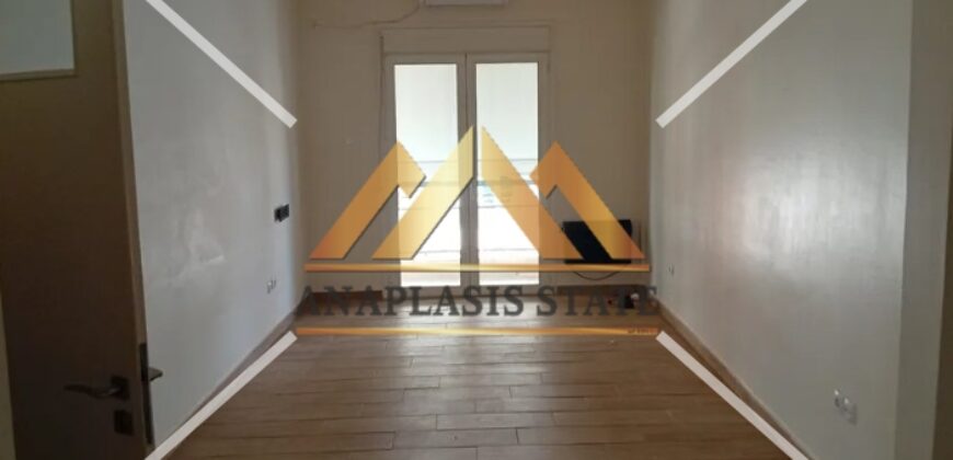 Ενοικίαση διαμερίσματος 3ου ορόφου, Καλλιθέα, 70 τ.μ.| 650 €