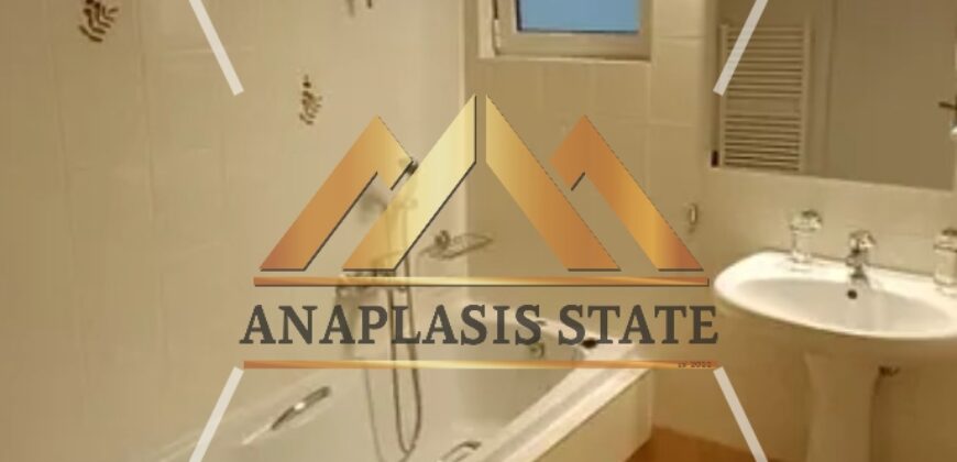 Ενοικίαση διαμερίσματος 3ου ορόφου, Νέα Σμύρνη, 120 τ.μ.| 1.200 €